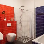 105m2 Duplex Im Herzen Berlins, Neukoelln דירה ברלין