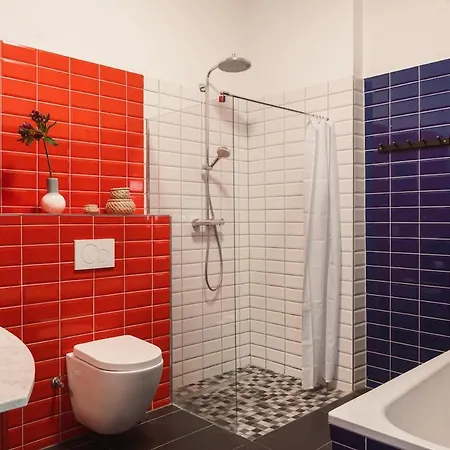 105m2 Duplex Im Herzen Berlins, Neukoelln Апартаменты Берлин